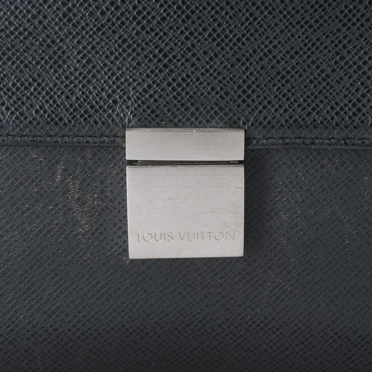 Louis Vuitton(USED)루이비통 빈티지 타이가 플랩 클러치